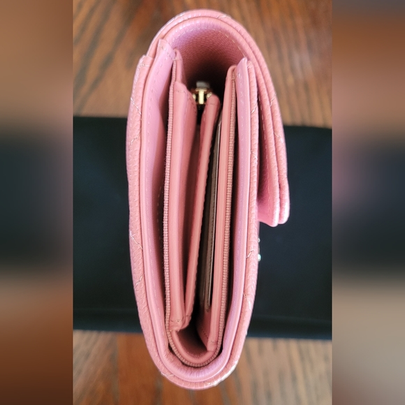 Authentic Chanel Medium Flap Wallet - Picture 4 of 9